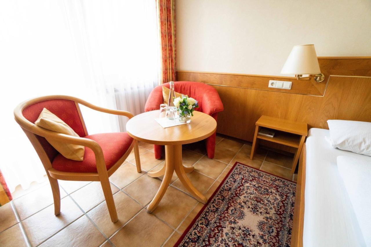 Gasthaus Zum Roessel Lichtenau Scherzheim ภายนอก รูปภาพ
